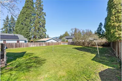 1011 5th St, Hood River, OR 97031 - Photo 11