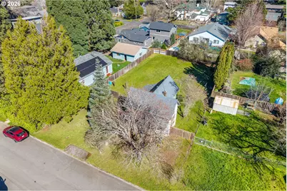 1011 5th St, Hood River, OR 97031 - Photo 5