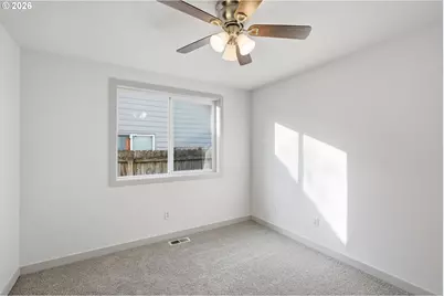 11608 NE 15th St, Vancouver, WA 98684 - Photo 17