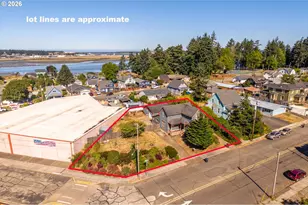 1576 Union Ave, North Bend, OR 97459 - Photo 3