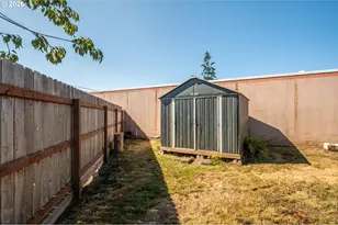 1576 Union Ave, North Bend, OR 97459 - Photo 41