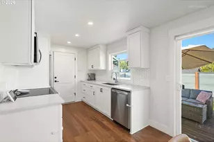 9809 SW 130th Ave, Beaverton, OR 97008 - Photo 9
