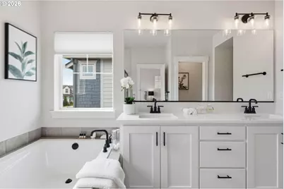 6837 SE Provence St, Hillsboro, OR 97123 - Photo 25