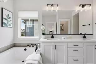 6837 SE Provence St, Hillsboro, OR 97123 - Photo 25