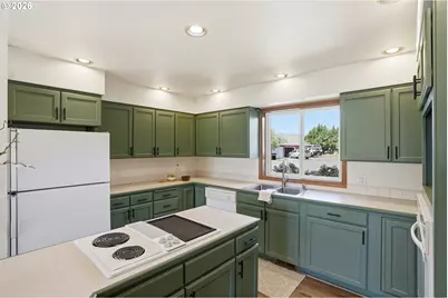 1114 Neal Rd, White Salmon, WA 98672 - Photo 19