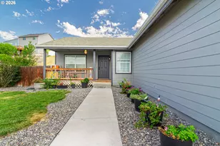 1964 NW Prickly Pear Dr, Hermiston, OR 97838 - Photo 3