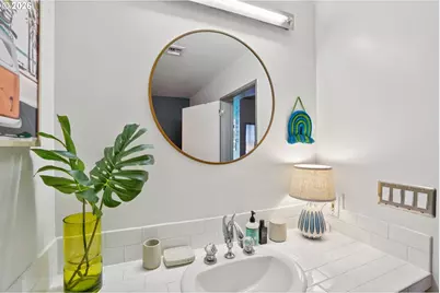 411 NW Flanders St #302, Portland, OR 97209 - Photo 27