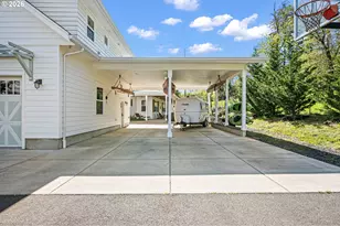 2764 E 40th Ave, Eugene, OR 97405 - Photo 43