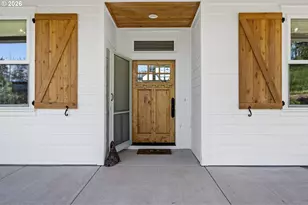 2764 E 40th Ave, Eugene, OR 97405 - Photo 5