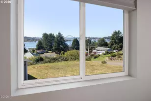 821 SE Vista Dr, Newport, OR 97365 - Photo 25