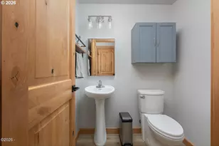 821 SE Vista Dr, Newport, OR 97365 - Photo 29