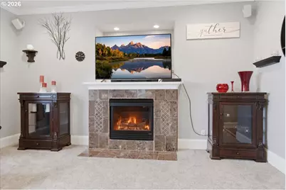 946 Reagan Ave NW, Salem, OR 97304 - Photo 11