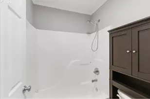 946 Reagan Ave NW, Salem, OR 97304 - Photo 33