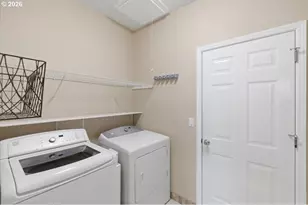 946 Reagan Ave NW, Salem, OR 97304 - Photo 37