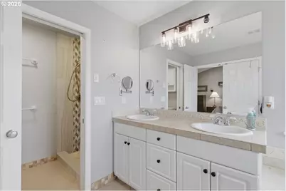 946 Reagan Ave NW, Salem, OR 97304 - Photo 35