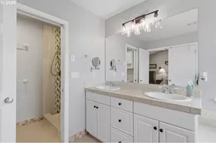 946 Reagan Ave NW, Salem, OR 97304 - Photo 35