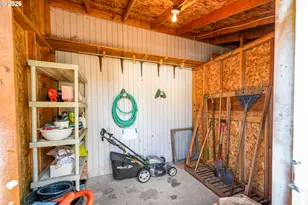 115 S 3rd St, Creswell, OR 97426 - Photo 39