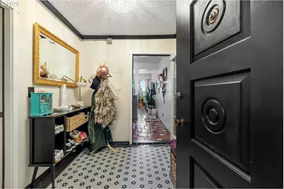 839 SW Broadway Dr #78, Portland, OR 97201 - Photo 3