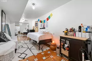 839 SW Broadway Dr, Portland, OR 97201 - Photo 17