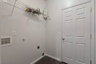 135 Othello Ave, Roseburg, OR 97471 - Photo 35