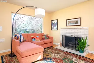 8922 SE Market St, Portland, OR 97216 - Photo 7