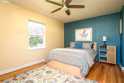 8922 SE Market St, Portland, OR 97216 - Photo 15