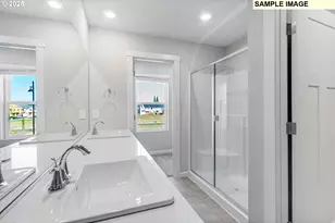 8313 SE Apricot Ln, Hillsboro, OR 97123 - Photo 21