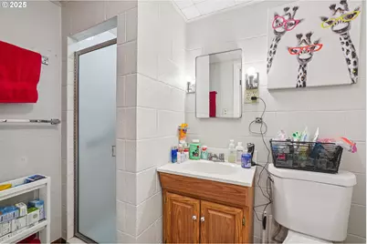 10985 SE Holgate Blvd, Portland, OR 97266 - Photo 23