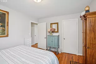 10985 SE Holgate Blvd, Portland, OR 97266 - Photo 17