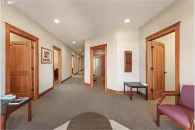 225 SW 5th St, Pendleton, OR 97801 - Photo 9