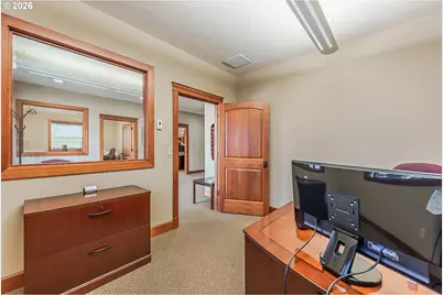 225 SW 5th St, Pendleton, OR 97801 - Photo 11