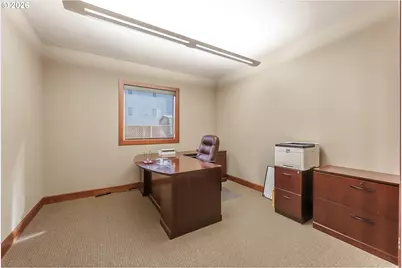 225 SW 5th St, Pendleton, OR 97801 - Photo 15