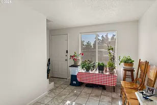 1720 17th St, Springfield, OR 97477 - Photo 13