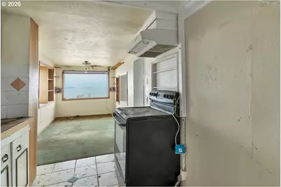 2545 SW Anchor Ave, Lincoln City, OR 97367 - Photo 19