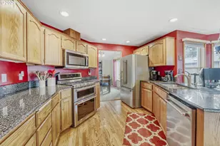 14577 SE Garland Ln, Milwaukie, OR 97267 - Photo 11