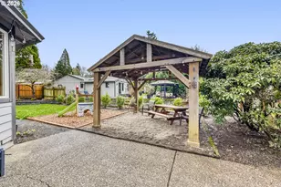 14577 SE Garland Ln, Milwaukie, OR 97267 - Photo 27