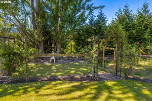 2939 Wyeast Rd, Hood River, OR 97031 - Photo 41