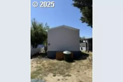 5000 NE Stephens St #27, Roseburg, OR 97470 - Photo 1