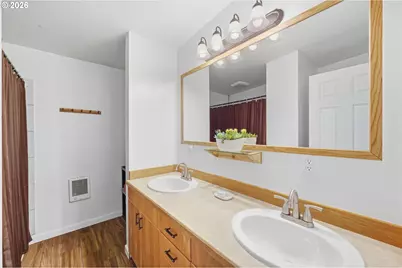 17811 SE Cook St, Milwaukie, OR 97267 - Photo 29