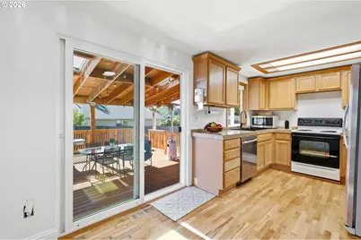 17811 SE Cook St, Milwaukie, OR 97267 - Photo 11
