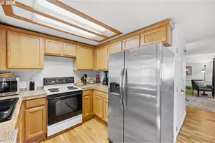 17811 SE Cook St, Milwaukie, OR 97267 - Photo 15