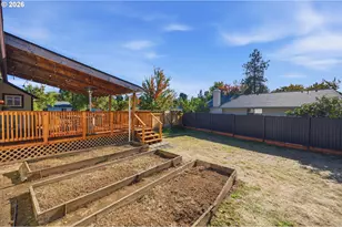 17811 SE Cook St, Milwaukie, OR 97267 - Photo 45