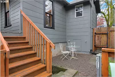 5537 SW Florida St, Portland, OR 97219 - Photo 33