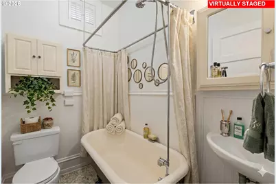 2109 NW Irving St NW #410, Portland, OR 97210 - Photo 19