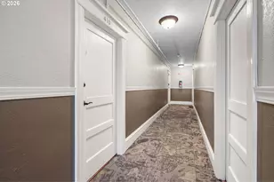 2109 NW Irving St NW, Portland, OR 97210 - Photo 17