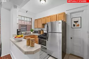 2109 NW Irving St NW, Portland, OR 97210 - Photo 15