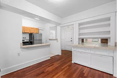 2109 NW Irving St NW #410, Portland, OR 97210 - Photo 15