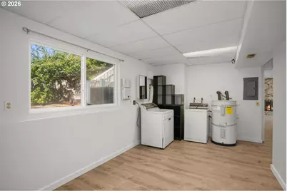 14025 SW Rochester Dr, Beaverton, OR 97008 - Photo 23