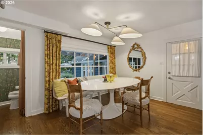 4428 Sunset Dr, Lake Oswego, OR 97035 - Photo 17