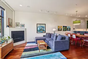 1740 NW Riverscape St, Portland, OR 97209 - Photo 7